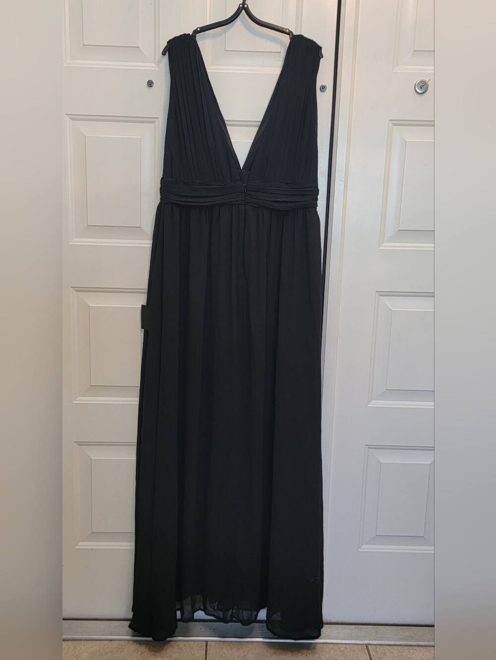 Lulu's Heavenly Hues Black V‑Neck Maxi Dress with High Slit Size XL - Picture 5 of 7